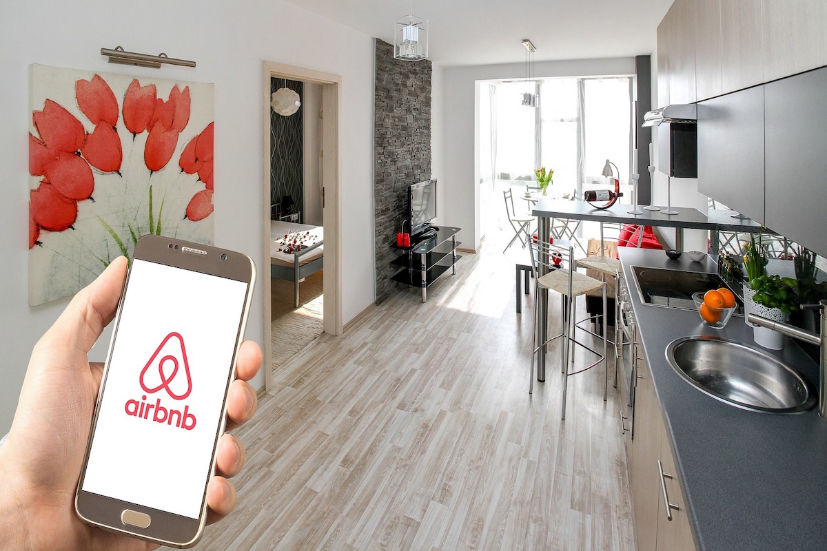$500,000 in Airbnb for quarantining government officials